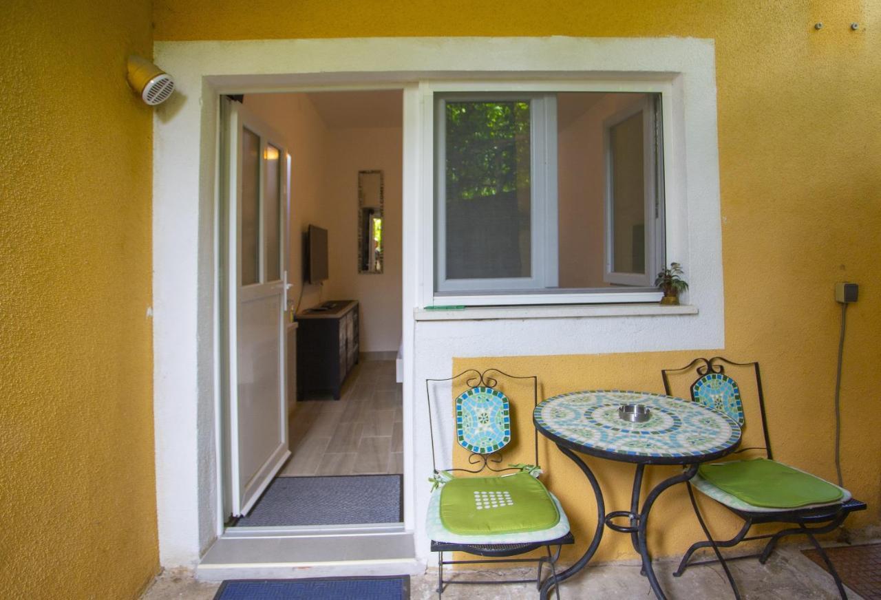 Apartments With A Parking Space Podgora, Makarska - 12816 Exterior photo