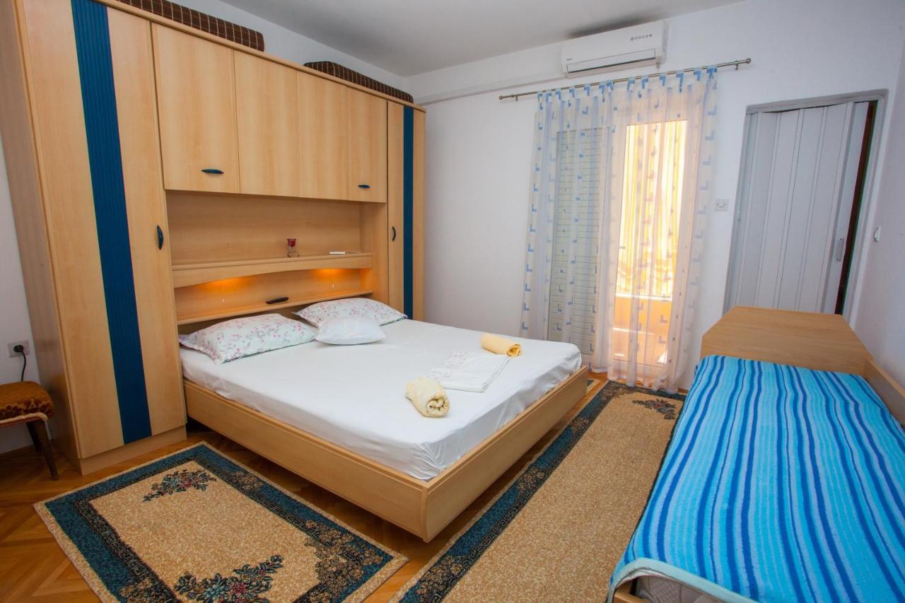Apartments With A Parking Space Podgora, Makarska - 12816 Exterior photo