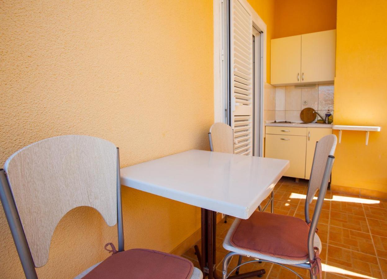 Apartments With A Parking Space Podgora, Makarska - 12816 Exterior photo
